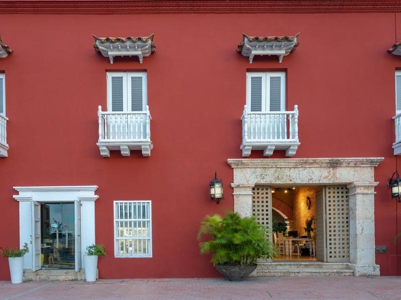 Armería Real Hotel